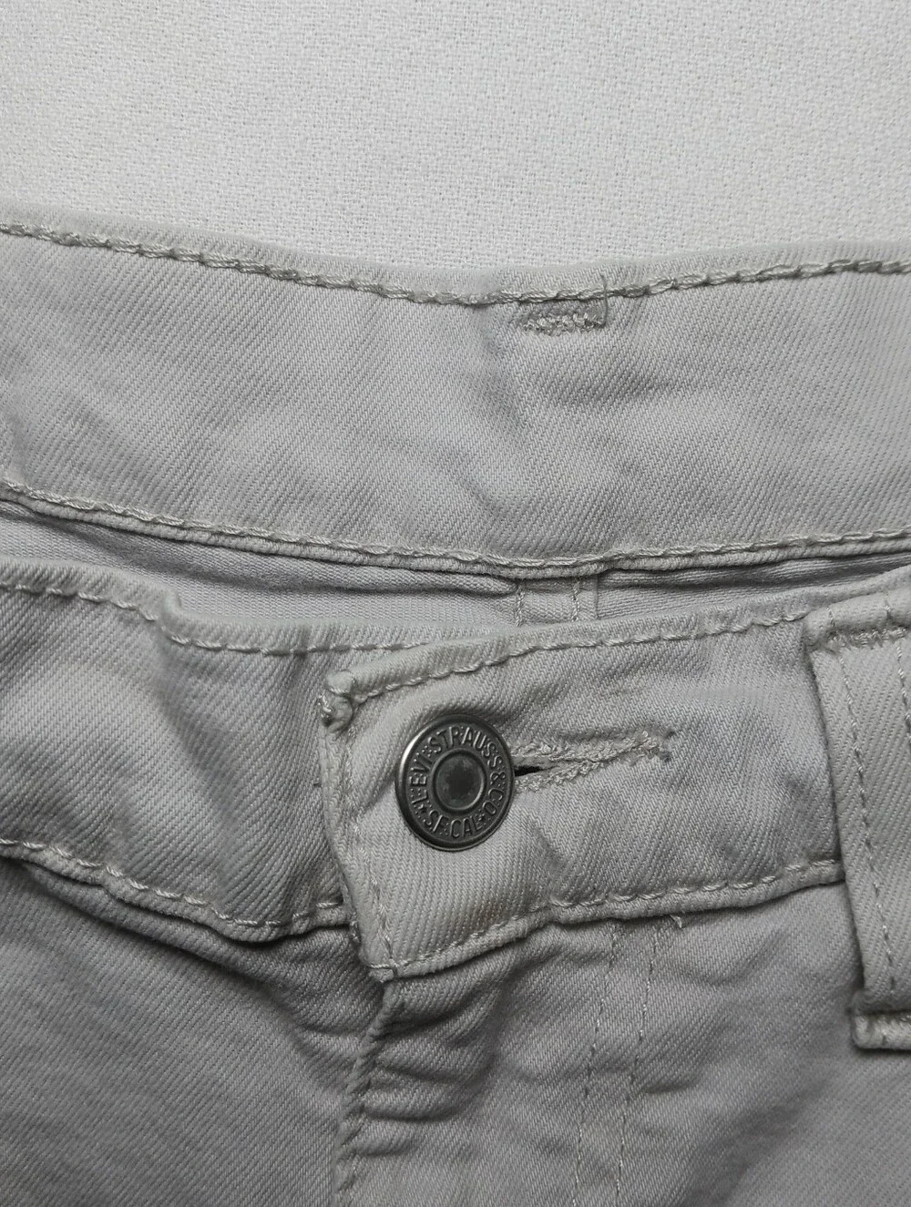 Levi's 505 Mens Regular Fit Jean Shorts 34 Ivory 9